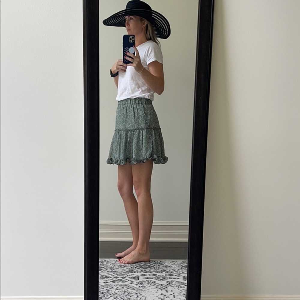 Indikah light green skirt